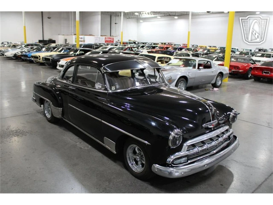 1952 Chevrolet Special & Deluxe & Fleetline - Image 9 of 31