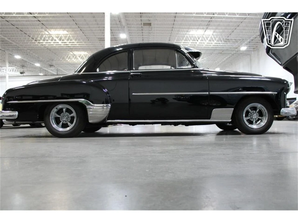 1952 Chevrolet Special & Deluxe & Fleetline - Image 24 of 31