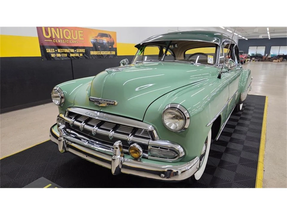 1952 Chevrolet Special & Deluxe & Fleetline - Image 11 of 31