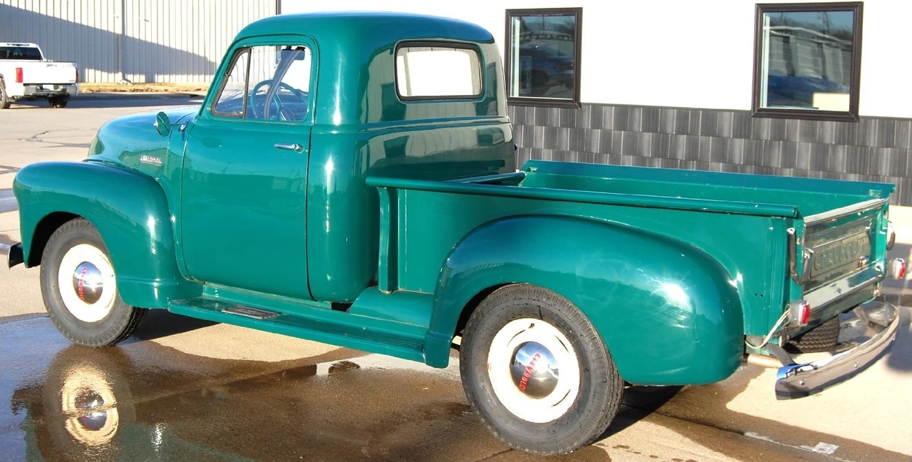 1952 Chevrolet Advance Design - Image 2 of 16