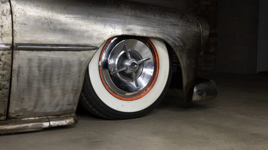 1952 Chevrolet - Image 16 of 31