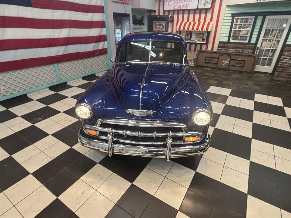 1952 Chevrolet Special & Deluxe & Fleetline - Image 12 of 31