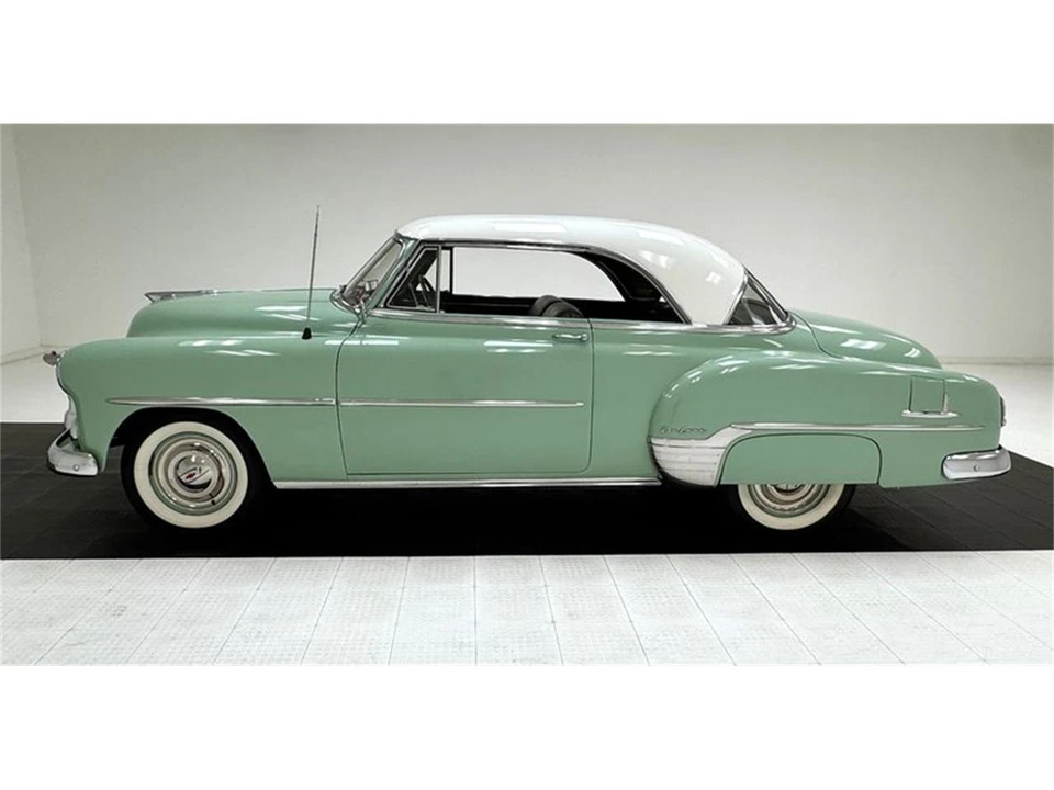 1952 Chevrolet Special & Deluxe & Fleetline - Image 2 of 31
