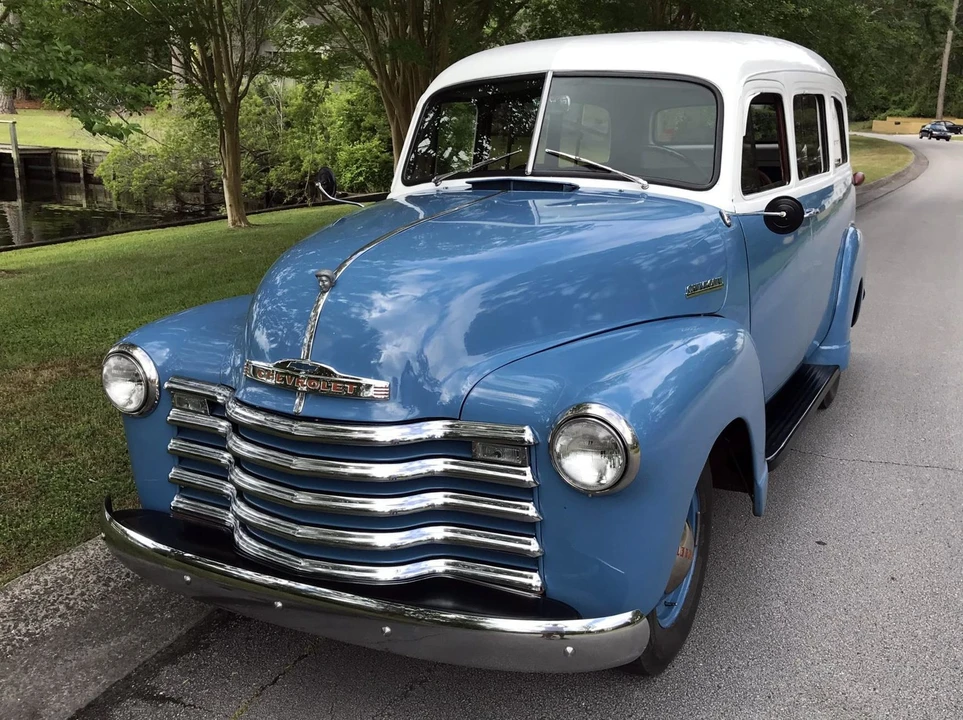 1952 Chevrolet Suburban 3rd Gen - Image 1 of 31