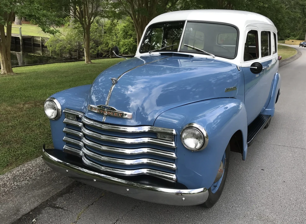 1952 Chevrolet Suburban 3rd Gen - Image 2 of 31