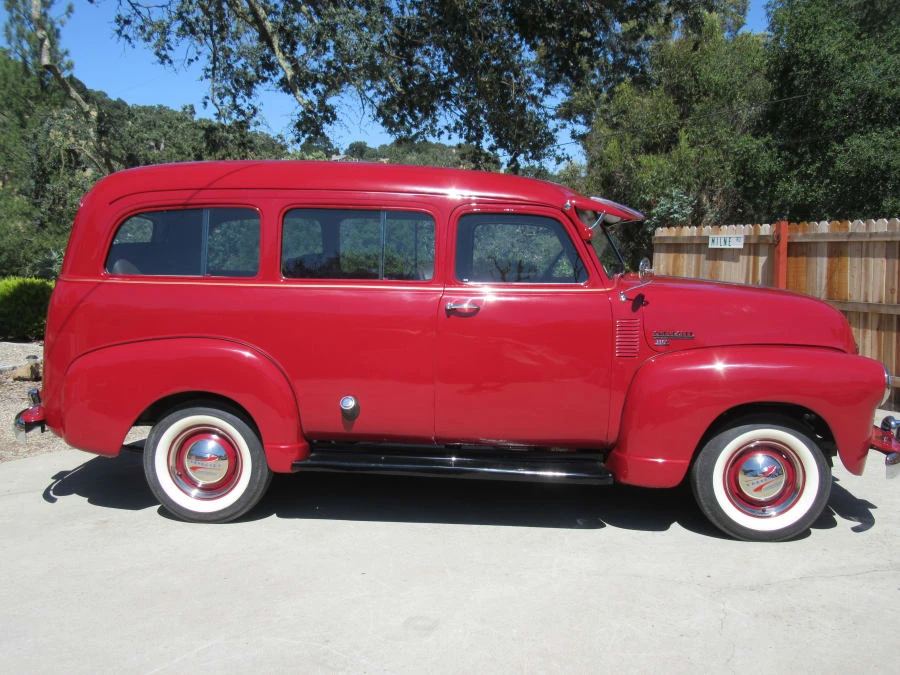 1952 Chevrolet Suburban 3rd Gen - Image 2 of 10