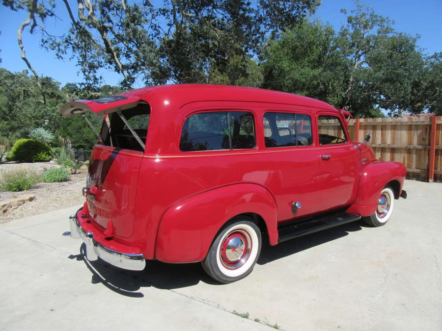 1952 Chevrolet Suburban 3rd Gen - Image 3 of 10