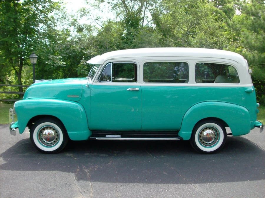 1952 Chevrolet Suburban 3rd Gen - Image 2 of 10