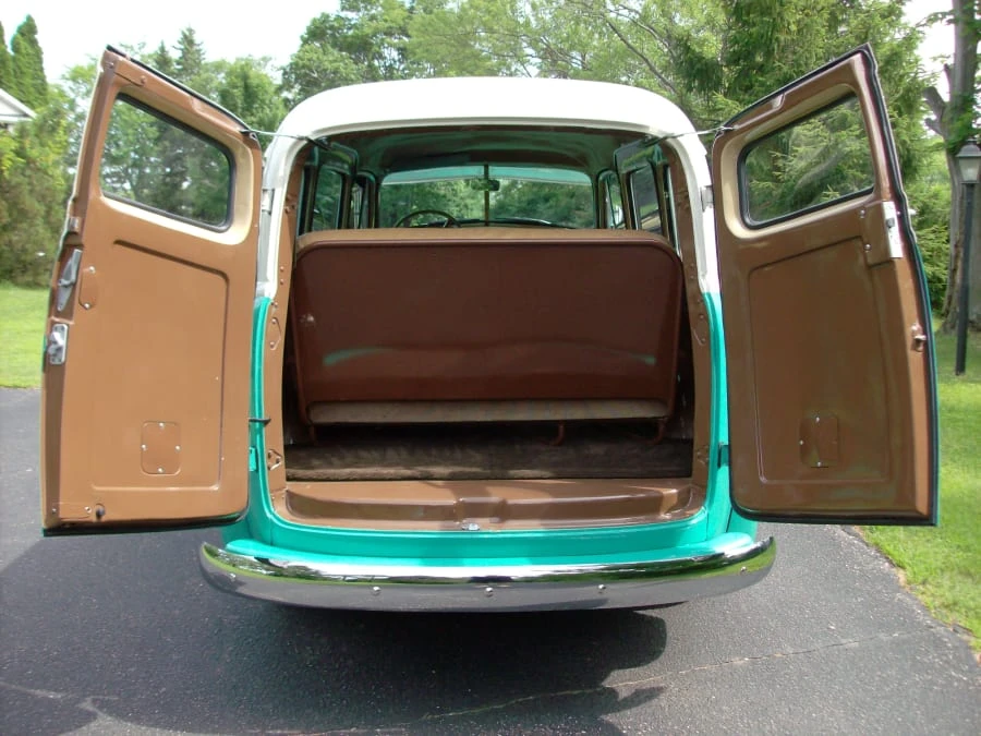 1952 Chevrolet Suburban 3rd Gen - Image 7 of 10