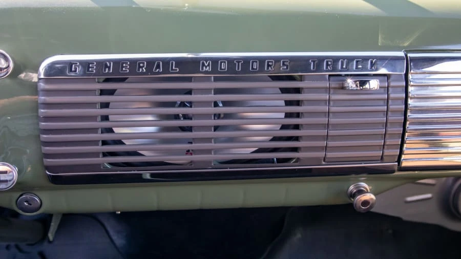 1952 Chevrolet Suburban 3rd Gen - Image 17 of 20