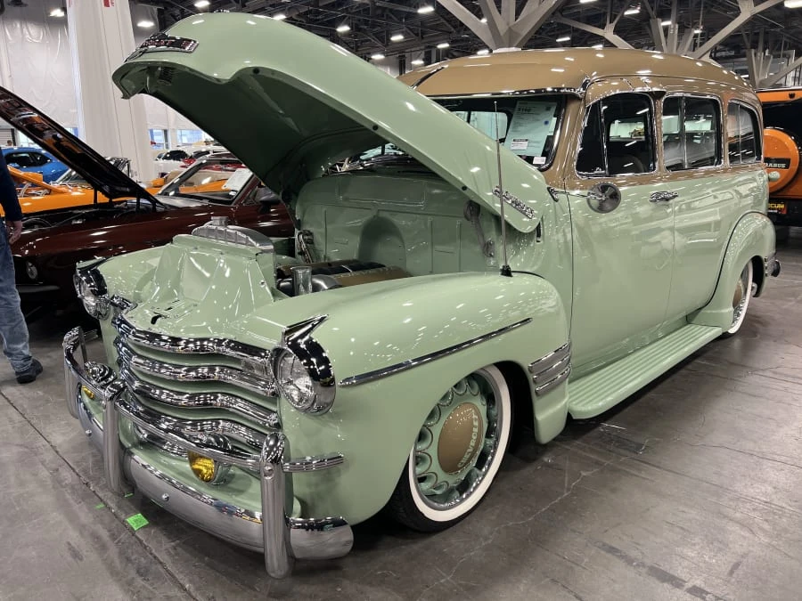 1952 Chevrolet Suburban 3rd Gen - Image 6 of 11