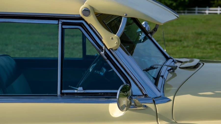 1952 Chrysler New Yorker - Image 25 of 31
