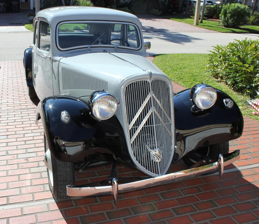 1952 Citroen Traction Avant - Image 5 of 31