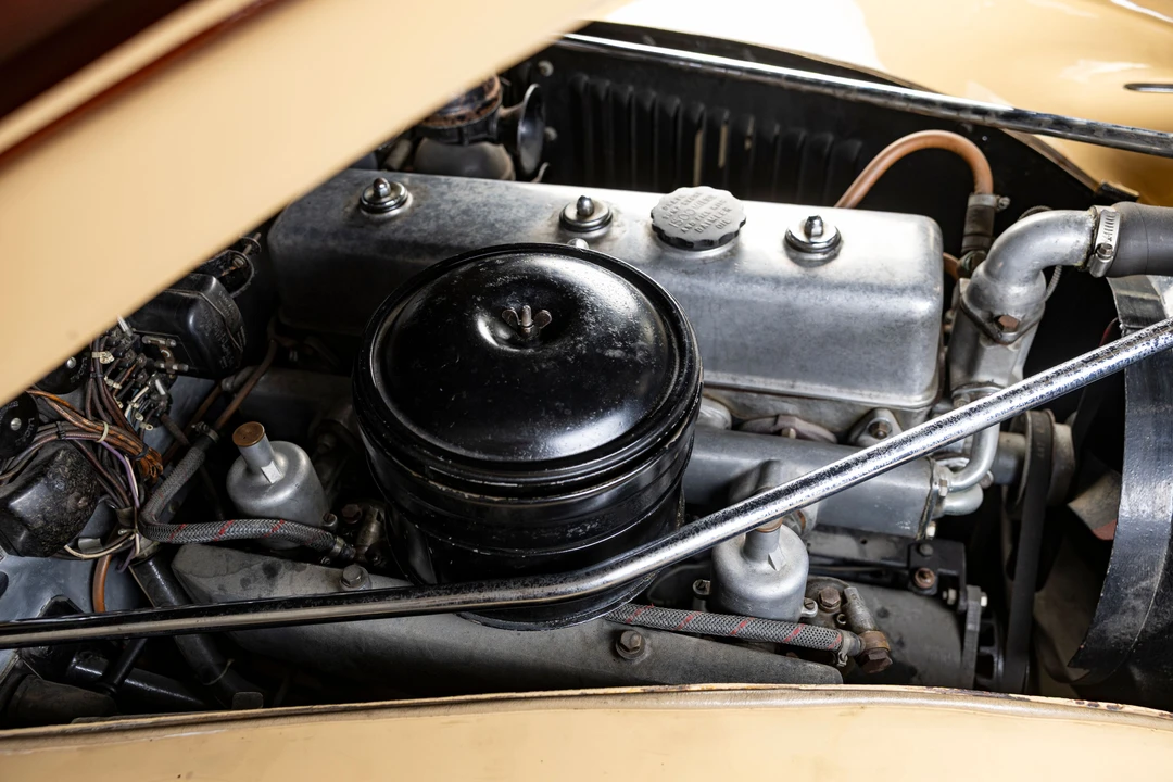 1952 Daimler - Image 8 of 24
