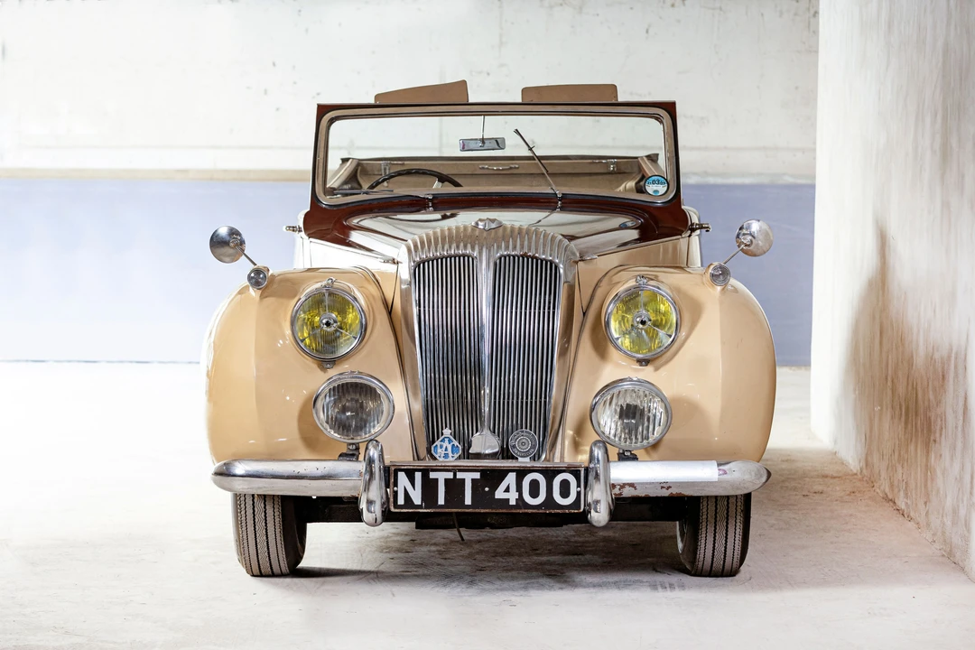 1952 Daimler - Image 10 of 24