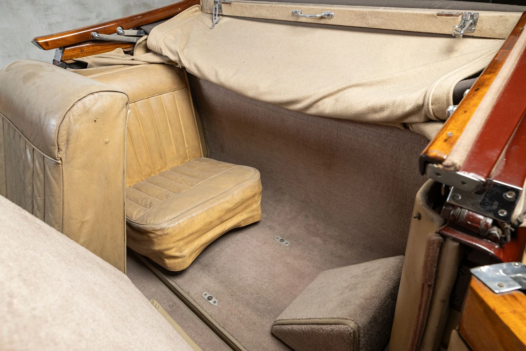 1952 Daimler - Image 3 of 24
