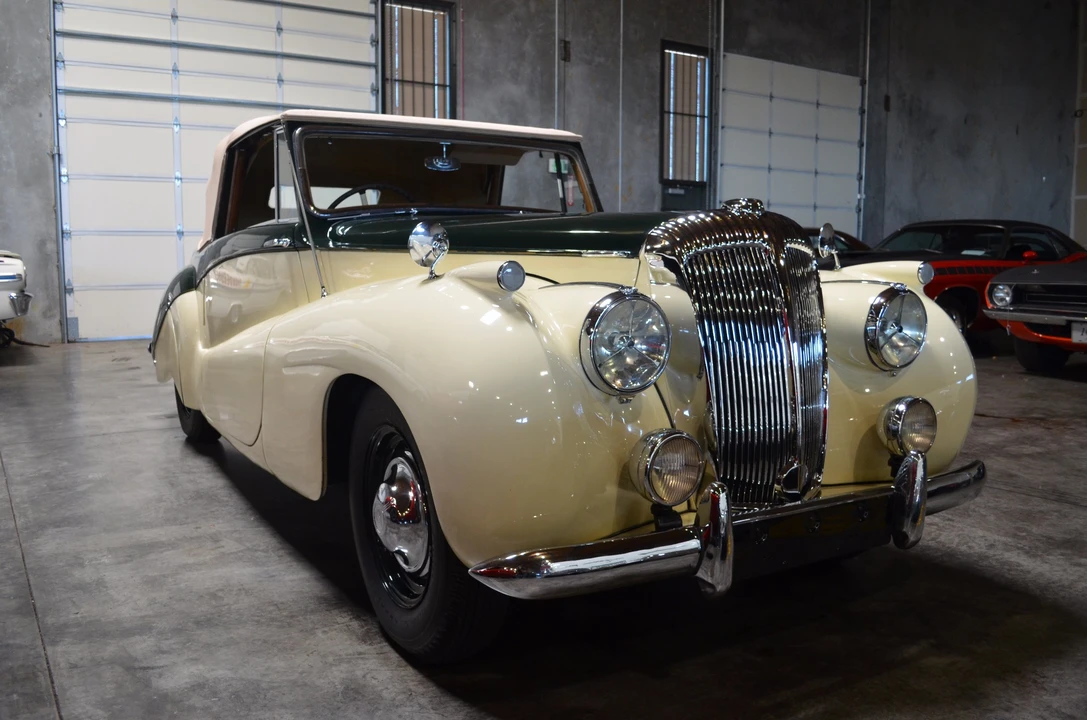 1952 Daimler - Image 5 of 31