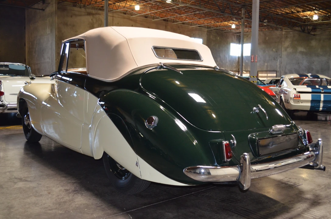 1952 Daimler - Image 2 of 31