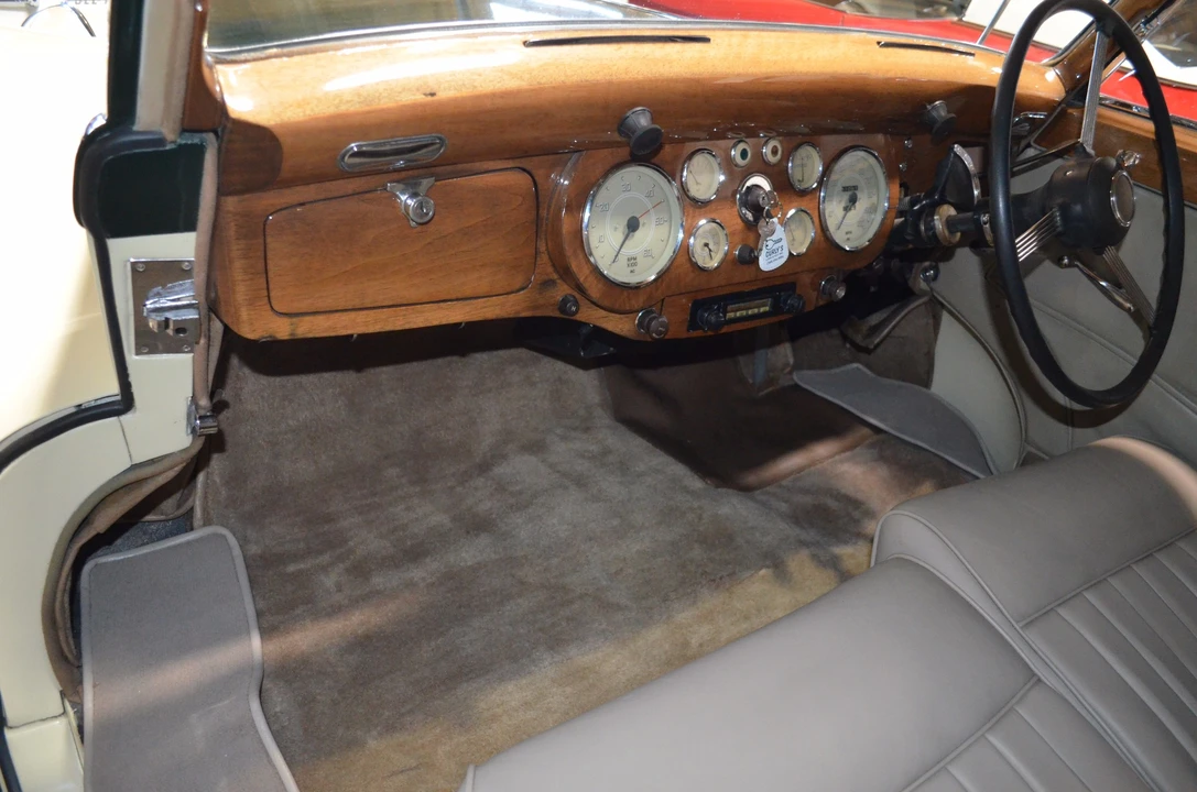 1952 Daimler - Image 29 of 31