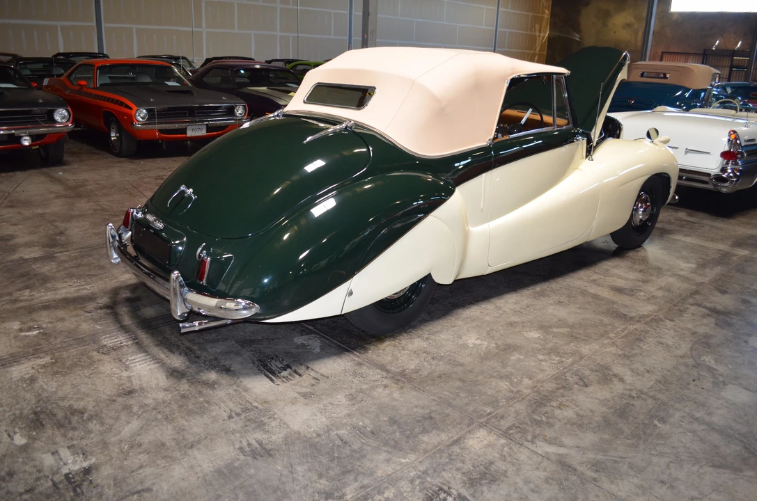 1952 Daimler - Image 16 of 31