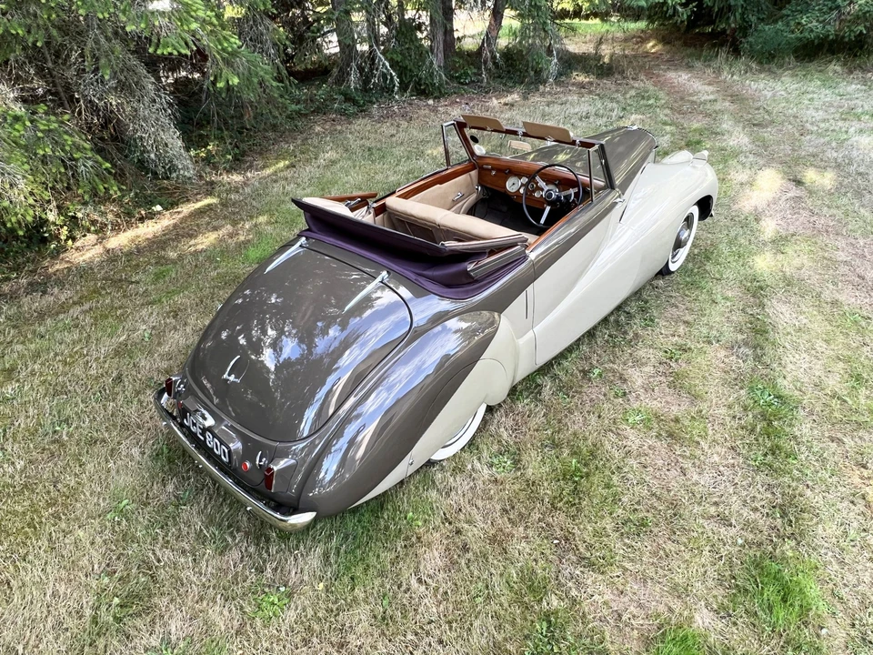 1952 Daimler - Image 11 of 31