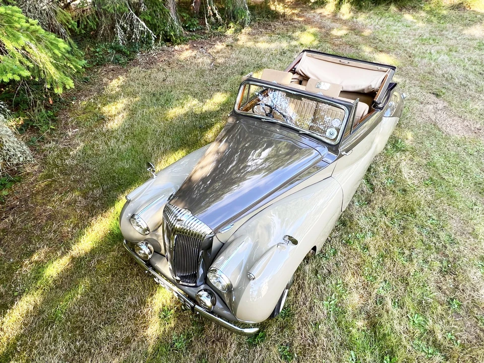 1952 Daimler - Image 2 of 31