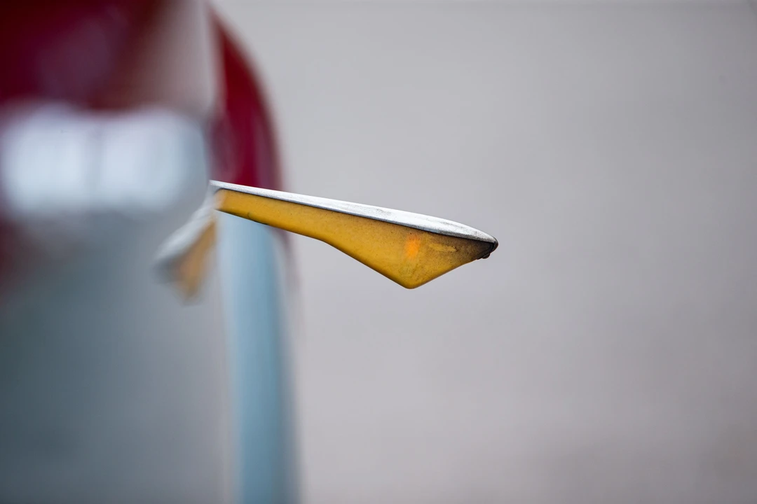 1952 Daimler - Image 2 of 31