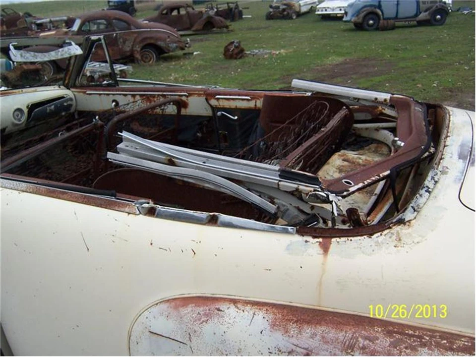 1952 DeSoto Firedome - Image 13 of 22