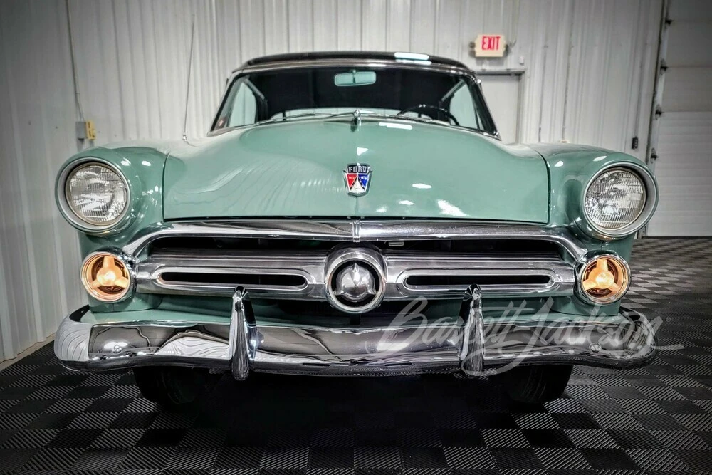 1952 Ford Crestline - Image 5 of 10