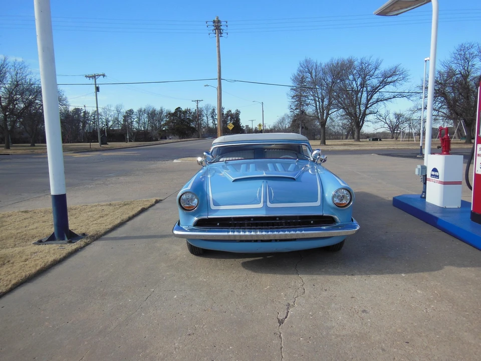 1952 Ford Crestline - Image 3 of 31