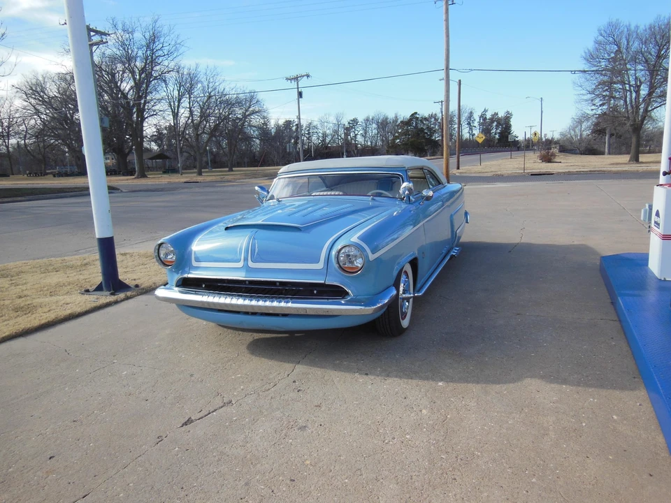 1952 Ford Crestline - Image 4 of 31