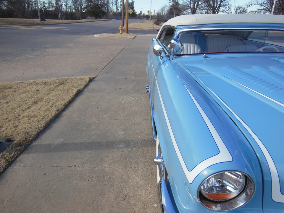 1952 Ford Crestline - Image 16 of 31