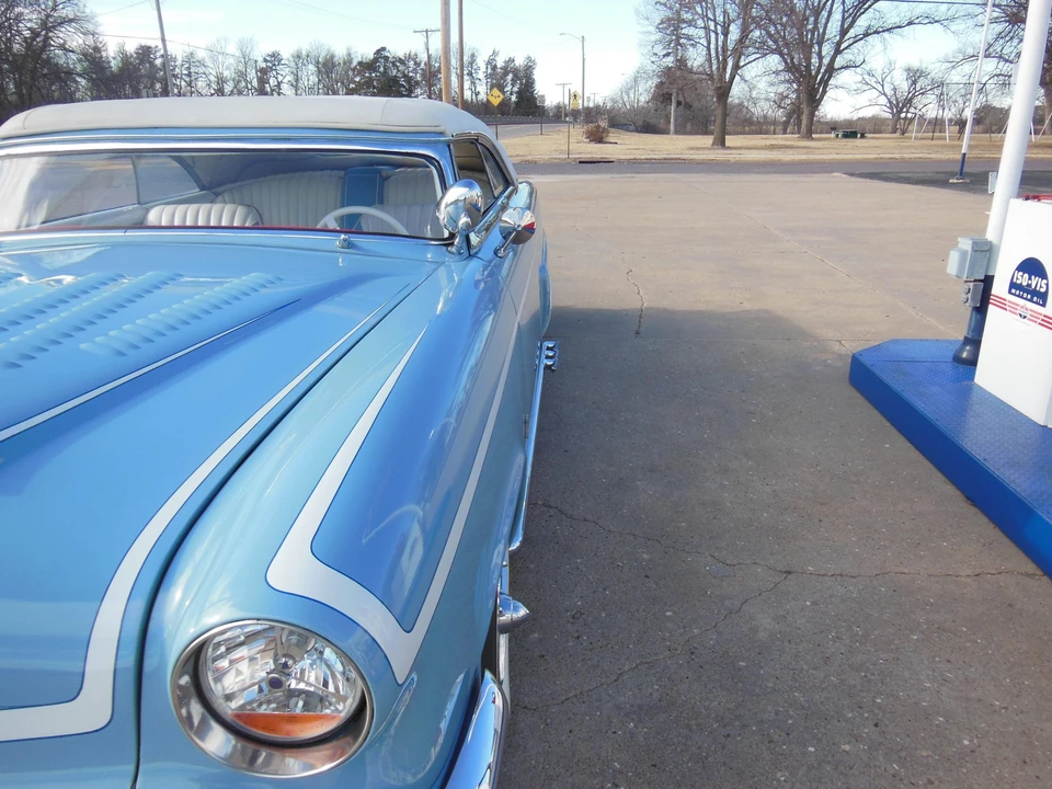 1952 Ford Crestline - Image 17 of 31