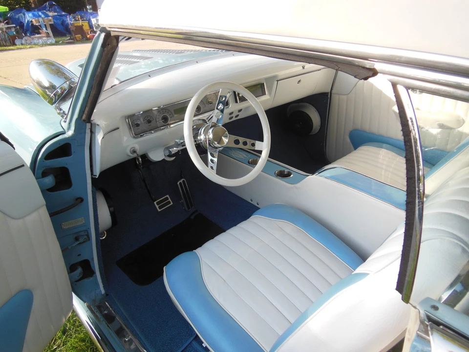 1952 Ford Crestline - Image 23 of 31