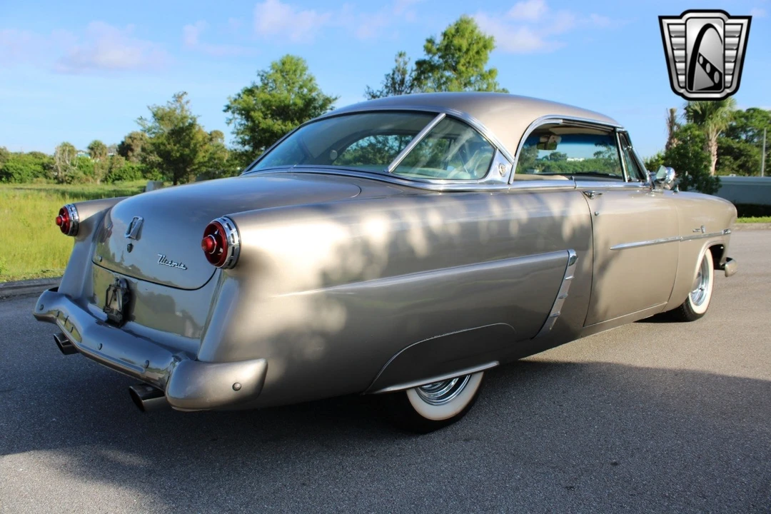 1952 Ford Crestline - Image 8 of 12