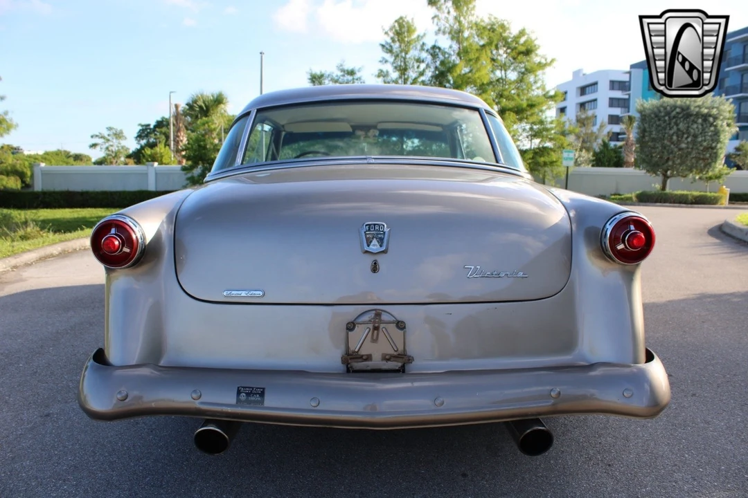 1952 Ford Crestline - Image 7 of 12