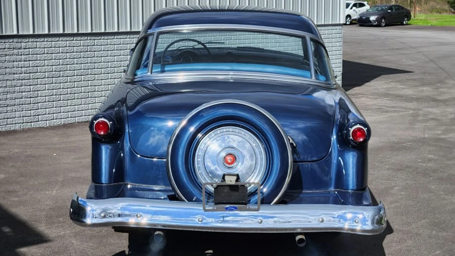 1952 Ford Crestline - Image 4 of 13