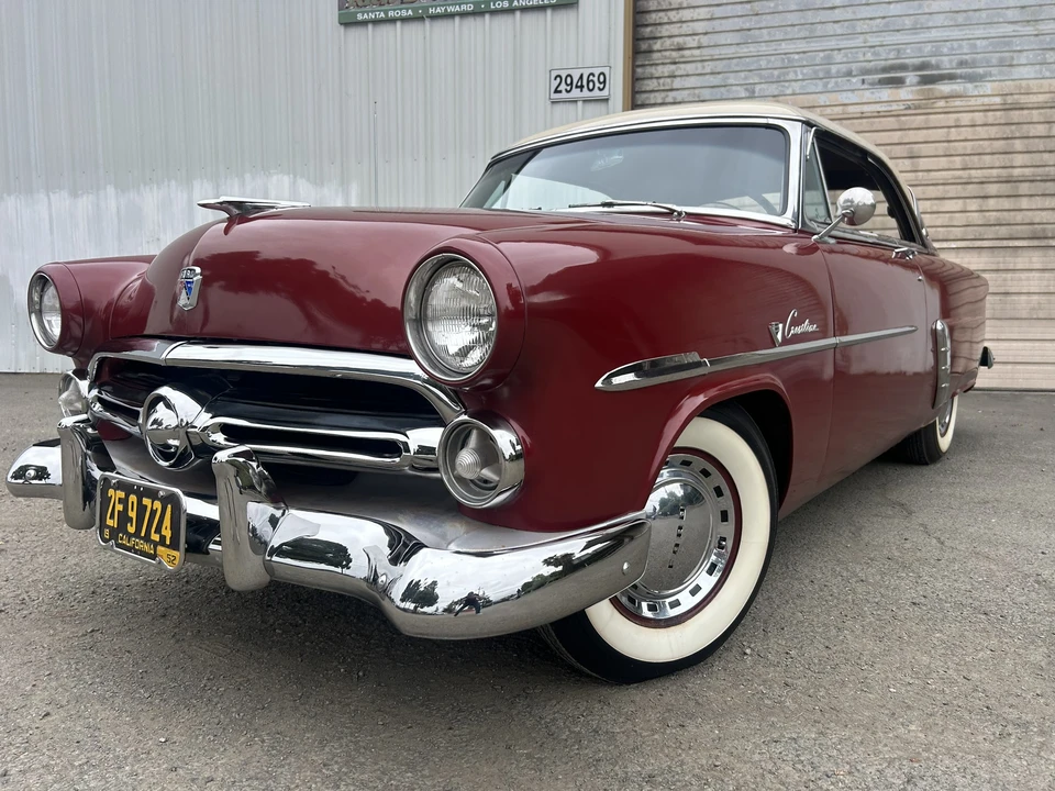1952 Ford Crestline - Image 10 of 31