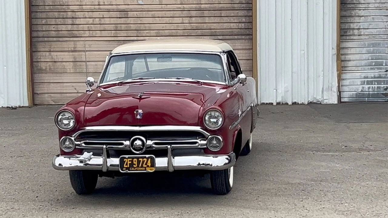 1952 Ford Crestline - Image 26 of 31