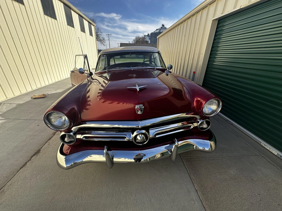1952 Ford Crestline - Image 11 of 31