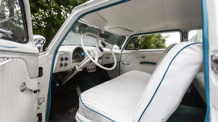 1952 Ford Customline - Image 4 of 12