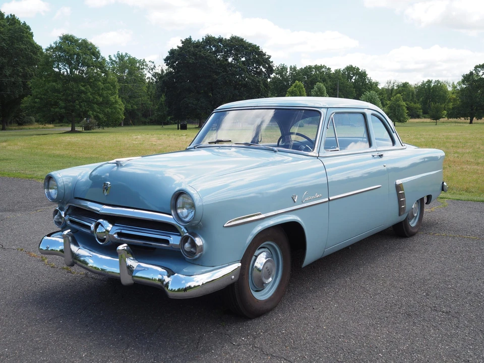 1952 Ford Customline - Image 2 of 31
