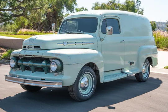 1952 Ford F-1 Panel Truck