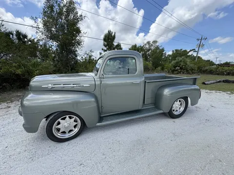 1952 Ford F1 All-Steel 5.4L Ford V8