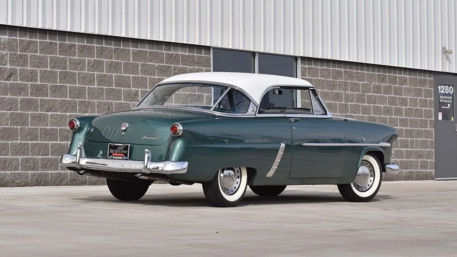 1952 Ford Crestline - Image 3 of 12