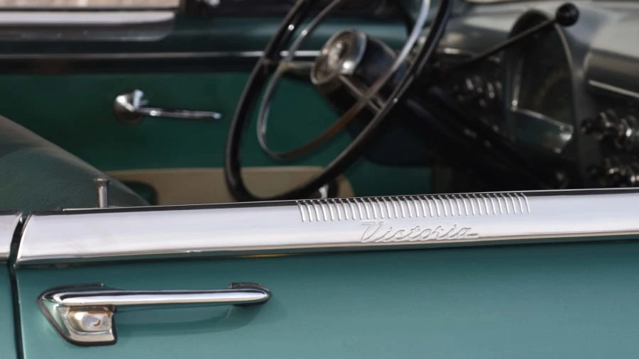 1952 Ford Crestline - Image 9 of 12