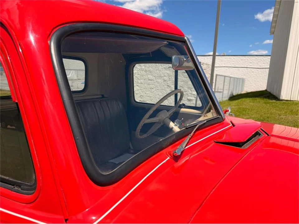 1952 GMC New Design - Image 16 of 31