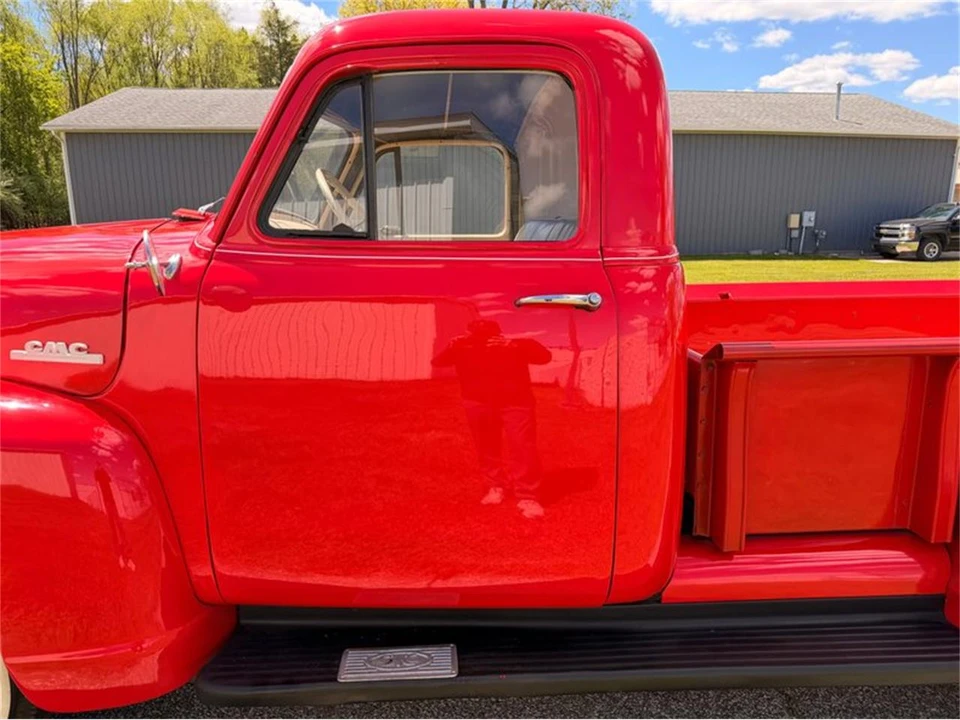 1952 GMC New Design - Image 5 of 31