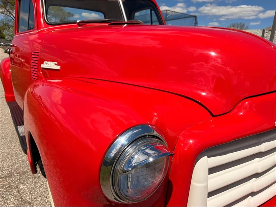 1952 GMC New Design - Image 14 of 31