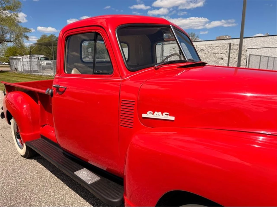 1952 GMC New Design - Image 15 of 31